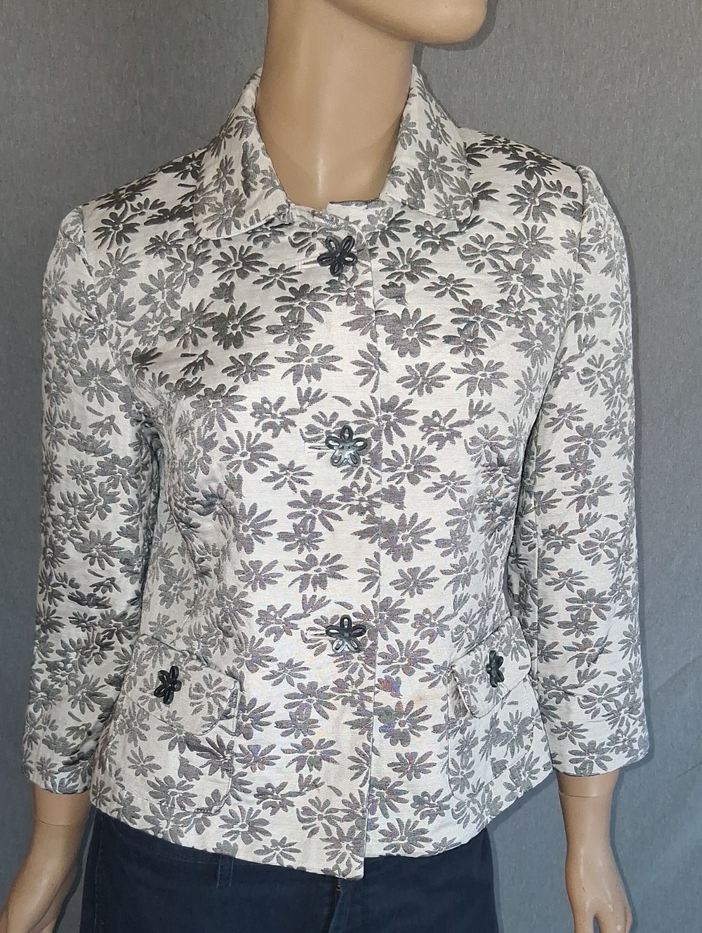 Hillard & Hanson White Floral Jacquard Button Blazer